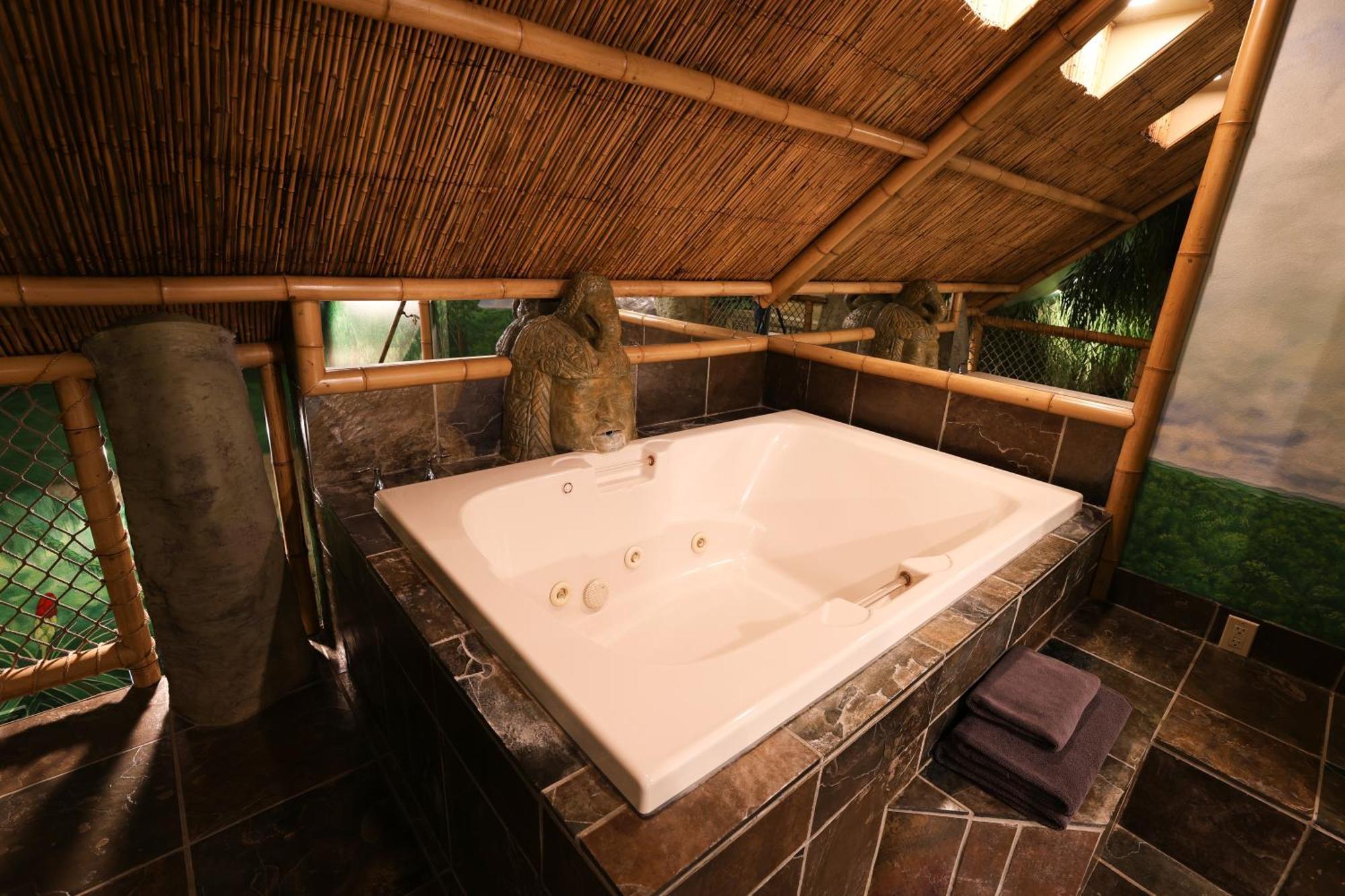 Black Swan Inn Luxurious Theme Rooms Pocatello Extérieur photo